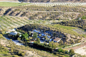 Cuevas Andalucia, Baza